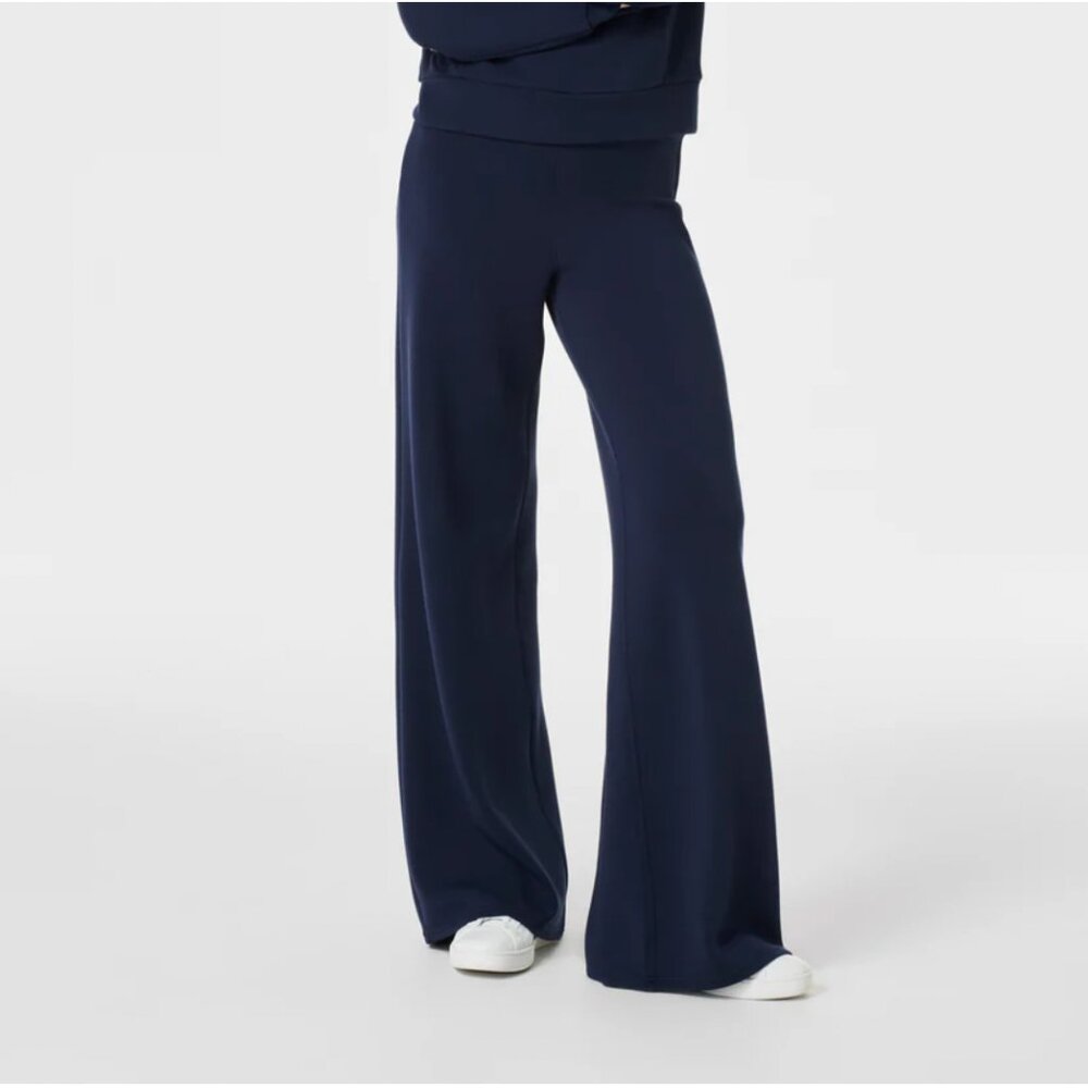 SPANX AirEssentials® Wide Leg Pant-NAvy, Size Large